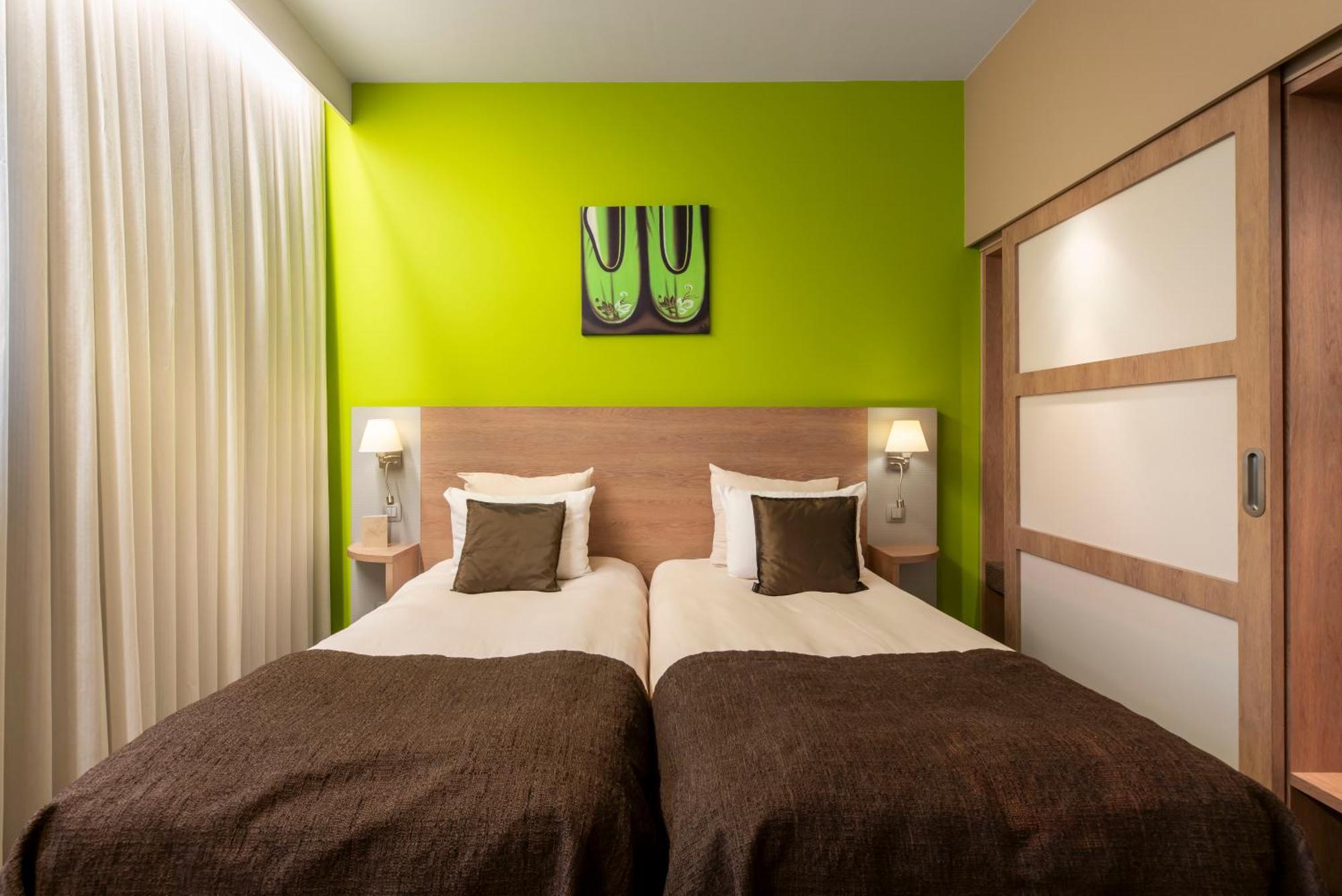 Van Der Valk Waterloo Exterior foto